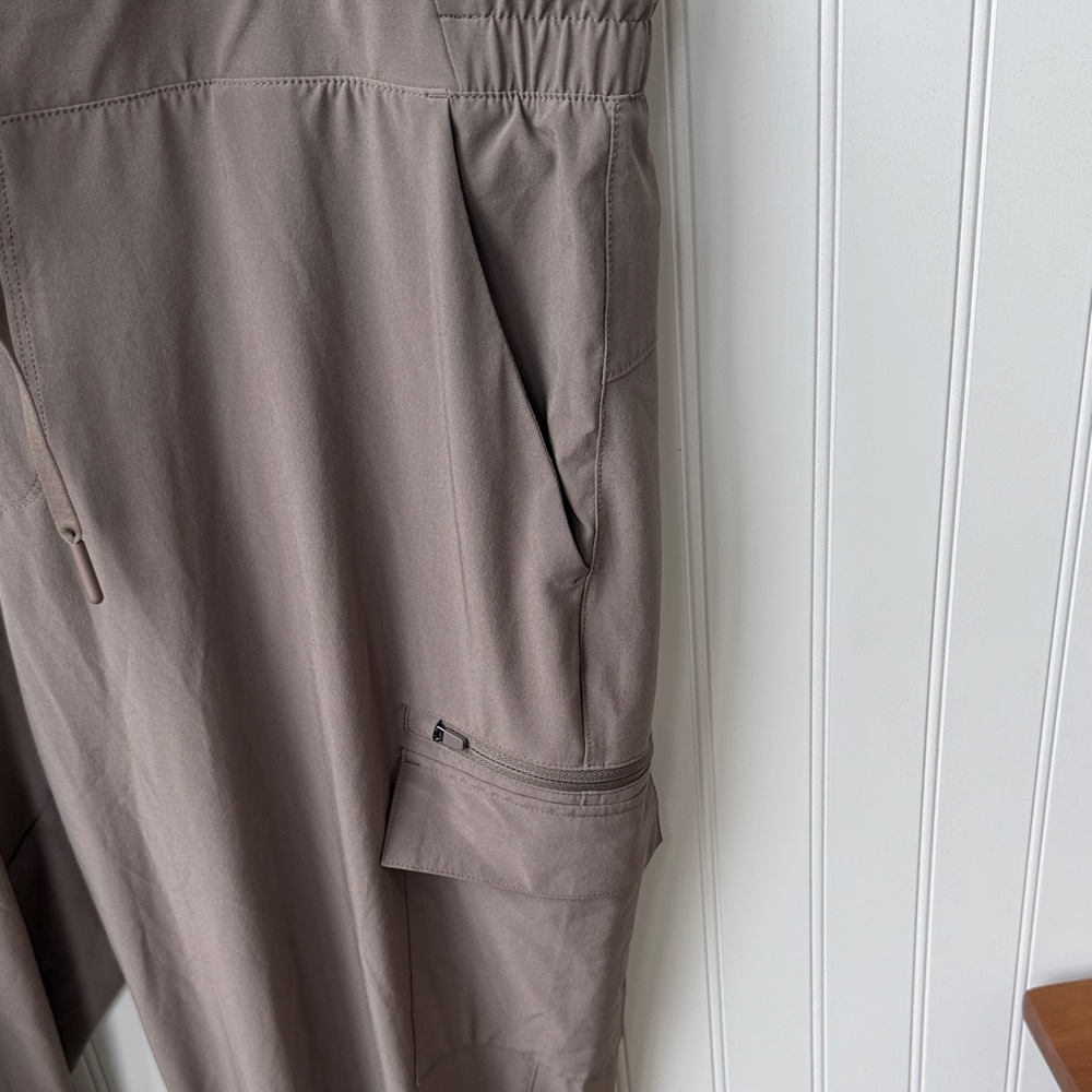 all in motion Taupe Cargo Joggers - Picture 3 of 8